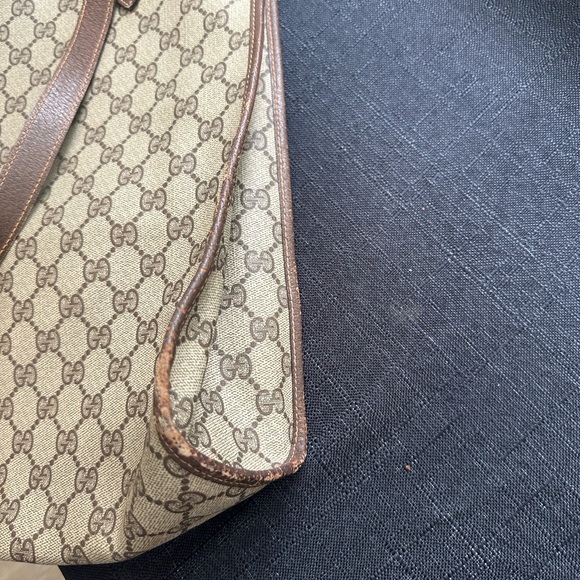 Gucci Supreme Monogrammed Tote - Picture 6 of 7